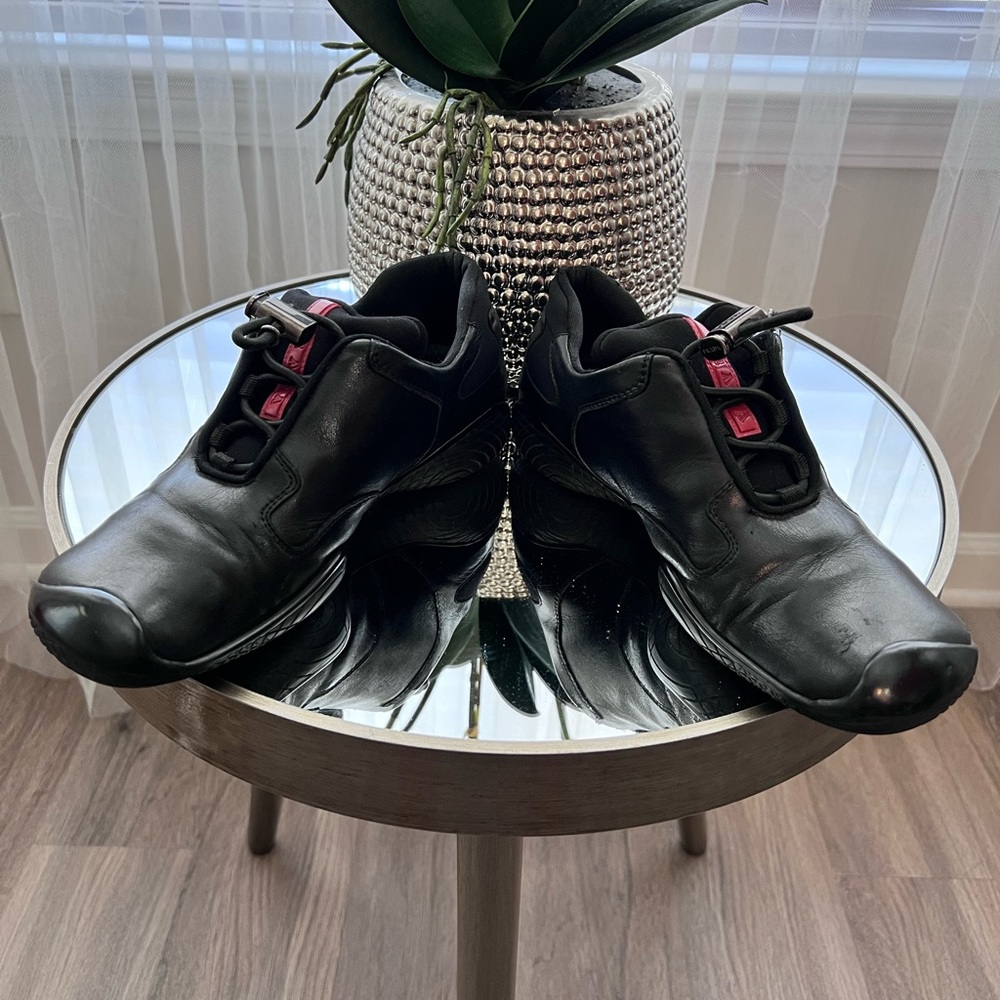 Women’s vintage Prada, Italian leather loafers with drawstring….. - Picture 3 of 12